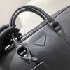 2022new Men Shoulder Briefcase Black Leather Designer Handbag Business Laptop Bag Messenger Bags with Nameplates Totes Men's Luggage Computerhandbag