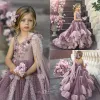2020 Sevimli Çiçek Kız Elbise V Boyun Dantel Aplike Boncuklu 3D Çiçek Kız Pageant Törenlerinde Backless Yay Fırfır Katmanlı Etek Doğum Günü Abiye CG001