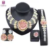 Dubai Gold Rose Flower Crystal Smycken Satser för Kvinnor Halsband Bangle Earring Ring Italienska Bridal Sats Bröllop Tillbehör H1022