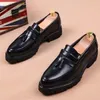 Koreaanse stijl heren casual bedrijf bruiloft formele jurk zacht lederen schoenen slip op kwastjes schoen zwart tij platform loafers man