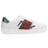 Mens Italy Bee Casual Shoes Women White Flat Leather Shoe Green Red Stripe Embroidered Tiger Snake Couples Trainers Des Chaussures