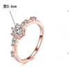 Bagues pour femmes Bijoux en cristal Bague à six griffes plaquée de petits diamants, Cluster pour les styles de bande féminine