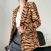 BLSQRファッション女性ヒョウプリントブレザーレディースジャケットスーツスリムガールワークウェア210430