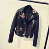 Cappotto da giacca in pelle PU con ricamo floreale moda donna Cappotto con risvolto Streetwear Motocicletta Capispalla punk nera 210430