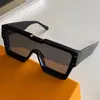 Męskie okulary przeciwsłoneczne Cyklon Z1547 Modna klasyczna czarna rama kwadratowy obiektyw 4 Swarovski Elements Męskie okulary słoneczne Casual Outdoor Designer194T