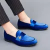 Italiaanse ontwerper mode mannelijke borduurwerk platte brits schoenen gouden fluwelen loafers slip-on hairstylist casual heren zwart schoeisel groot formaat: US6.5-US13