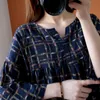 Johnature Korean Loose Plus Size V-Neck Half Sleeve All-Match Retro Plaid T-shirt Jesień Proste Wygodne Kobiety Topy 210521