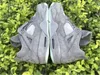 Authentic 4 scarpe KAWS Air Cool Grey White Glow In DARK Scarpe outdoor da uomo Sneakers sportive con scatola originale 930155-003