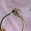 På Rund Cut Real Moissanite Ring Storlek 5mm 0.5ct Resizable Justerbara Ringar för Kvinnor Tjejvän Vänta Födelsedag Present