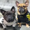 Şık Köpek Hoodie Sıcak Kazak Köpek Giyim Süblimasyon Küçük Orta Büyük Köpekler için Süveter Giymek Fransız Bulldog Ceket Evcil Hayvan Giysileri Şapkalı Mont Siyah L A188