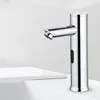 Kurzer hoher Stil Chrome Badezimmer Automatische Berührung freier Sensor Wasserhaare Wasserdeck montiert Basin Wasserhahn Hot Cold Mixer Tap