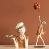Dekorativa föremål Figurer Creative Harts Balloon Girl Decoration for Home Figure Sculpture Staty vardagsrum sovrum Desktop prydnad