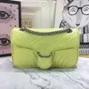 Femmes Luxurys Designers Sacs 2021 Sac de messager à une épaule à la mode brillant avec un confort rétro classique Modèle: 443497