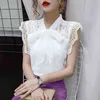 Bez rękawów Hollow Out Lace Bluzka Kobiety Koreański Przeglądaj przez lato Topy Szydełka Patchwork Koszula Kobieta Odzież Blusas 9811 210512