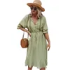 Été Vintage Beach Midi Robe verte Femmes Solide A-Line Robe pour femmes Sweet V-Col Dentelle Bouton Robe Femme Robes 210514