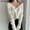 Matakawa Japanese Moda Retro Głębokie V-Neck Woman Swetry Metalowa dekoracja łańcucha Twist z długim rękawem Sweter Cardigan Kobiety 210513