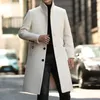 cappotto di trincea bianca invernale