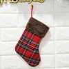 Красные черные маленькие плед носки плюшевые рождественские чулки с висящей веревкой для рождественских деревьев украшения дома украшения