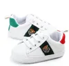 Eerste wandelaars geboren babyschoenen Baby's zachte bodem Antislip Prewalker Sneakers 0-18 maanden Cadeau