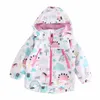 Meninas Casaco Casaco Autumn Children Fashionable Hooded Warm Kids WegeBreaker Dos Desenhos Animados Dos Desenhos Animados 211011