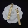 2021 nouvelle mode dames Dangle boucles d'oreilles 18k plaqué or lettres plaque signalétique pendentif designer boucle d'oreille de haute qualité avec boîte