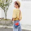 Mädchen Schöne Mini Tasche 2021 Rot Herz Geldbörsen Neue Koreanische Mode Schulter Taschen Frauen Umhängetasche Alle-spiel Kleine quadratische Tasche