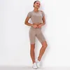 YOGA Kıyafet 2 adet Kadın Spor Takım Elbise Spor Seti Kırpma Üst Dikişsiz Şort Push Ups Egzersiz Koşu Giyim Giymek Atletik Sportsuit