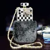 Luxury Bling Glitter Vinterstil Fur Ball Diamant Parfymflaska Fodral med kedjan Lanyard för iPhone 12 Mini 11 Pro max 8 7 6 Samsung S8 S9 S10 S20 PLUS S21 Ultra Not 10 20