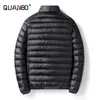 Quanbo Mäns Lätta Packerbara Down Jacket Andningsbar Puffy Coat Vattenbeständig Toppkvalitet Manlig Puffer Jacka 211015