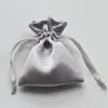 3色利用可能なワイヤレスイヤホンパッキングバッグ快適なベルベット生地ギフトドローストリング包装袋カスタマイズロゴ