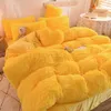 2020 La literie de couverture en peluche en peluche ensemble les taies d'oreiller un cœur en cadeau H09136223072