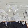 結婚式の小道具プラスチッククリスタルストリーマのお祝いパーティー天井ぶら下がっている飾り背景の装飾段階のレイアウト