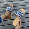 Ladies Leather Flat Slippers Leopard Print Flat Flip-Flops Outdoor Summer Shoes 2021 Fashion New Shoes for Women Sandals Y0721