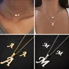 Pendanthalsband 2021 A-Z Alfabethalsband Tiny Heart Initial For Women Girls Kids Anpassa smycken 26 Letter Collier