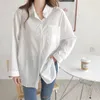 Printemps Chemise blanche Femmes Lâche Blouse à manches longues Poche Turn Down Col Casual Dames Coton et Lin Tops 12807 210427