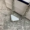 2021 rétro luxe pendentif colliers pour hommes et femmes argent lettre collier personnalité simple haute qualité cadeau bijoux colliers