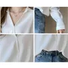 Blusas Jesień Koreański Luźny Z Długim Rękawem V-Neck Białe Koszule Kobiety Office Lady Solid Bluzki Moda Topy 10511 210521