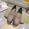 Lente lederen dame jurk schoenen klassieke designer letter V-vormige ronde teen platte hak loafers casual schoen voor vrouwen met doos