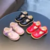 Mode Sweet Girls Chaussures Enfants En Cuir Avec T-Strap Robe De Bébé Mode Princesse Rétro Bébé Semelle Souple Chaussures Simples X0703