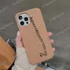 Luxury Fashion Phone Falls för iPhone 14 14Pro 14Plus 13 13Pro 12 12Pro Max 11 11Pro XS XR XSMAX 7/8 Plus Designer Leather Embonsed Letters Case With Hand Catenary