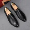 Ny bästa kvalitet Real Leather Cowhide Men Casual Shoes Luxury Designer Oxford Outdoors Casual Wedding Party Dress Shoes