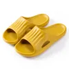 pantofole estive scarpe diapositive d15 uomo donna sandalo piattaforma sneaker uomo donna rosso nero bianco giallo sandali scivolo trainer outdoor indoor pantofola 36-45