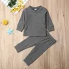 A costine Baby Boy Girl Vestiti Autunno Inverno Neonato Camicie Pantaloni 2 Pezzi Set di abbigliamento Solido Costine Abiti Costume per bambini G1023