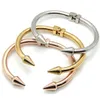 Lo nuevo 58mm 43mm Diseño de uñas Pulseras para mujer Punk Brazalete de acero inoxidable para regalo SilverGoldRose Gold Three Tone302o