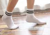 Großhandel - Klassische lange zwei gestreifte Socken Retro Old School aus hochwertiger Baumwolle für Damen Herren Skate-Socken 21006