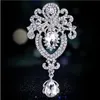 Vintage Crown Pin Crystal Dangle Broszka High-end Rhinestone Broszka Piękne Pinki Dla Kobiet Nowy 2016 Akcesoria Biżuteria Bridal Buq