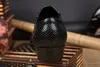 Hög kvalitet män pekade tå läder klänning skor svart brudgum bröllop formella skor koreanska stil äkta läder män oxfords busines skor