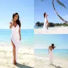 Abiti da sposa sexy da spiaggia Scollo a V profondo Spalline con spalline laterali Abiti da sposa Bianco aperto sul retro Guaina Colonna Estate economici da sposa 223o