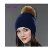 Njugfur casual vinter päls pompom hatt för kvinnor cashmere ull bomull hatt mössor stor riktig tvättbjörn päls pompom beanies cap fox päls bobble hatt