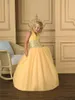 Grote korting baljurk halter lange gele organza meisje Pageant jurken kralen pailletten hoge kwaliteit cupcake bloem meisjes jurken